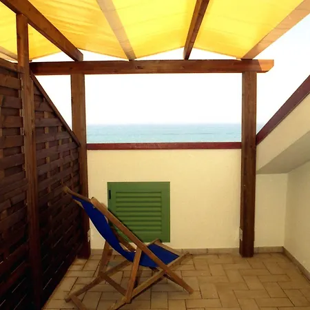 Etruriamare شقة فندقية 3*